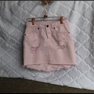 TILLYS BABY PINK RIPPED JEAN SKIRT